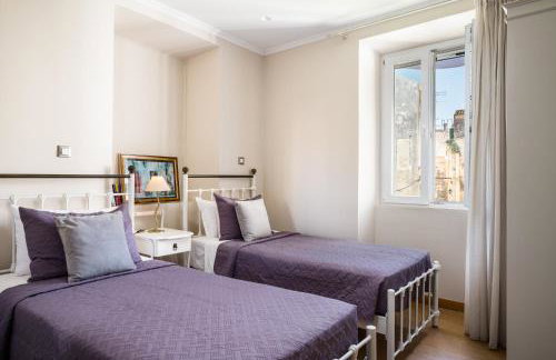 Fotiadis Family Luxury Suites by Konnect - Photo 92