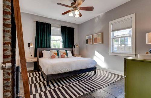 Uptown 3BR w Fenced Yard Near Magazine - Photo 4