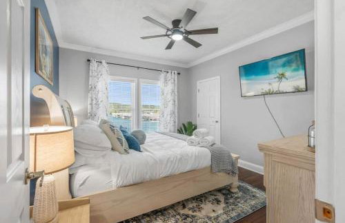 DockTales - Panoramic Views & Private Dock - Foto 27