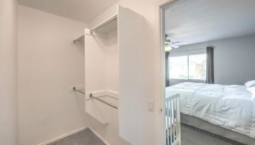 Spacious 5BR Modern Luxury Villa in Vegas - Foto 2