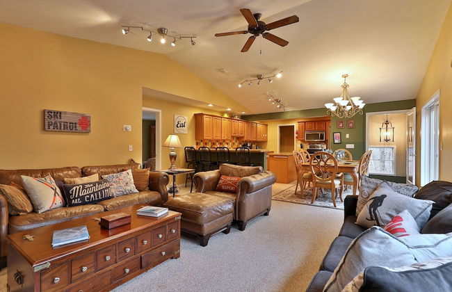 The Tanglewood Lodge: Amazing Ski Home For Groups. Hot Tub. Close To Killington Resort! 4 Bedroom Home - Photo 13