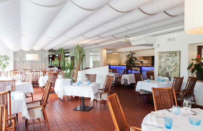 Hidalgo Suites & Restaurant - Photo 41