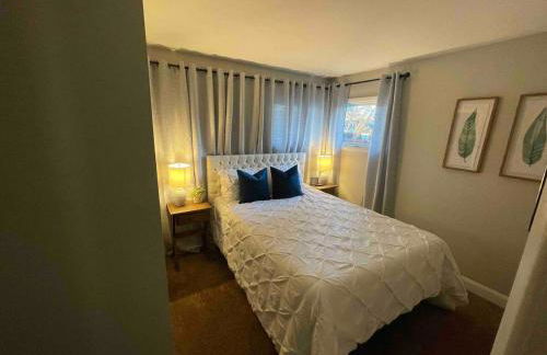 Home away from home with private yard - Foto 12