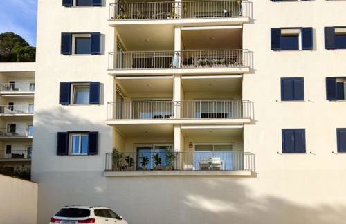 Beachfront, Sea views, Terrace and Parking! - Foto 21
