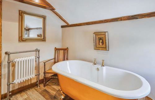 Rustic Retreat - Photo 9