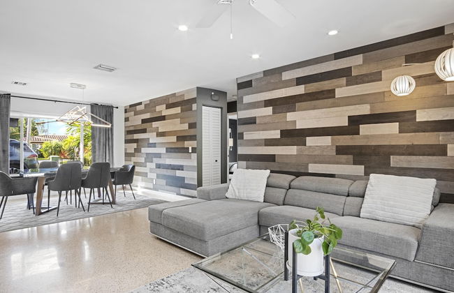 Beach Bliss 10 Mins to Waves 3BR Oasis With Pool - Foto 41