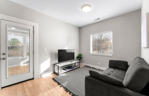 Large Modern Home Centrally located With Hot Tub - Foto 74