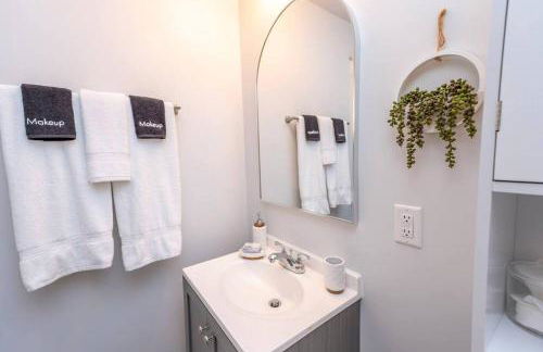 Downtown Retreat, Hot Tub, Firepit, Grill - Foto 69