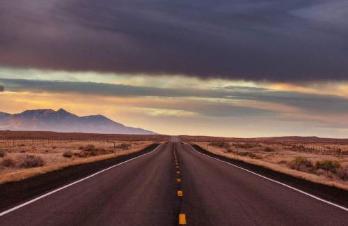 Casa Sunrise, Large Home, Minutes from Airport, YRMC, Mexico Borders - Foto 32