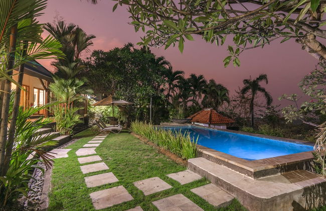 Villa Lotus Kayuputih - Foto 29