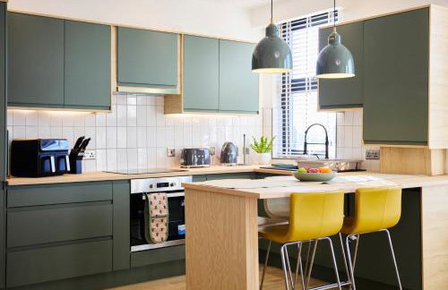 Aura - Elegant Retreat in Prime Leeds Location! - Foto 44