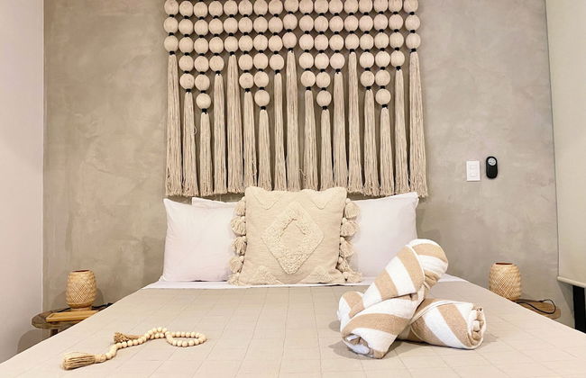 Urban Towers by Andiani Travel - Photo 3