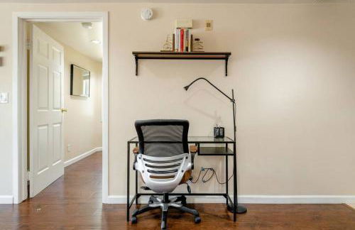 *2bdr Victorian Home away from Home - *Central Loc - Foto 18