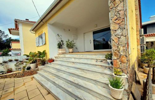Private Pool House Minutes from the Beach - Foto 3