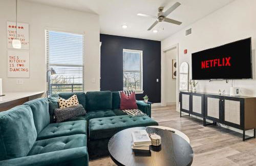 Modern Executive 1BR King Bed - Walk to West 7th - Foto 25