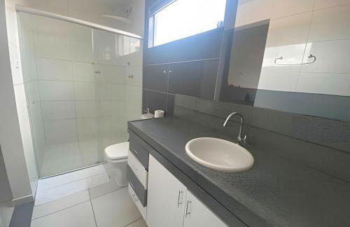 Próx a orla, 14 pessoas, ar condicionado e garagem - Foto 20