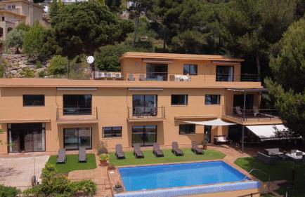 VILLA LA CALA with swimming pool & sea view, 10 min walk from the sea - Photo 1