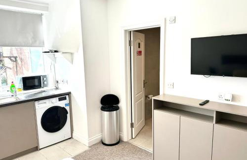 Sunny Modern, Private Apartment,15 Mins To Central London - Photo 16