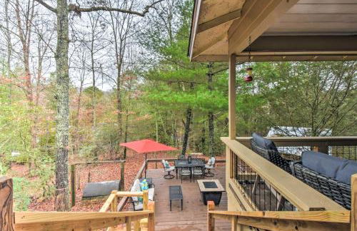 Otto Home with Fire Pit, Tree House and Hot Tub! - Foto 32