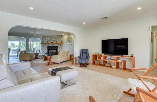 Waterfront Palmetto Home with Private Pool and Dock! - Foto 9