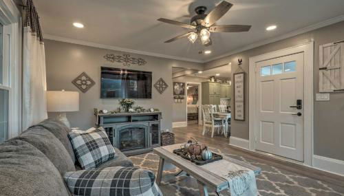 Peaceful Renovated Home with Deck on Half Acre! - Foto 5