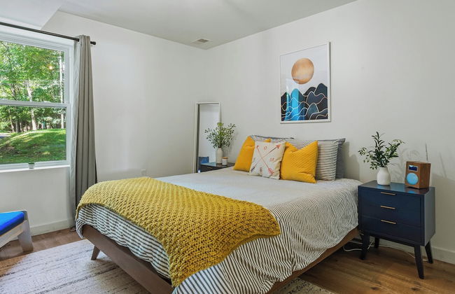 Lake Daze by Avantstay Lakefront w/ Modern Interior, Enclosed Porch & Hot Tub - Foto 31