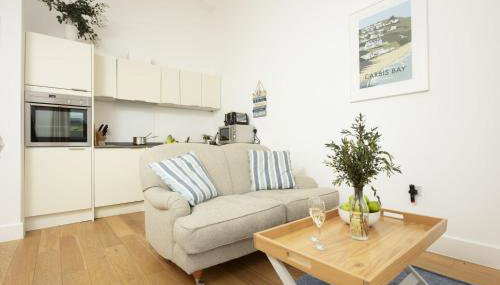 55 Una - Foto 1, stove