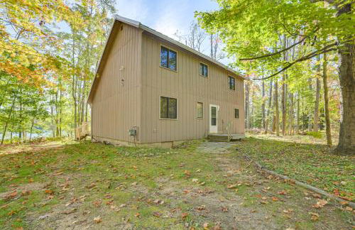 Pet-friendly Lakefront Gaylord Home with Dock! - Foto 5