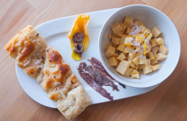 Tour por el mercado de Turín y auténtico aperitivo italiano en casa de un local - Foto 8