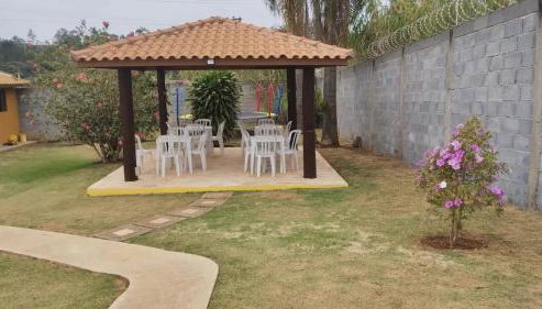 Chácara com piscina e amplo espaço gourmet à sete min da famosa estrada do roteiro do vinho - Foto 3
