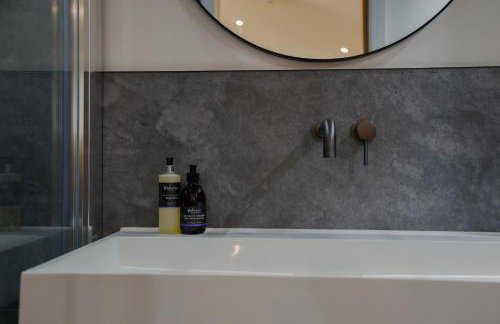 Old Church Apartment 5 private parking - Foto 2