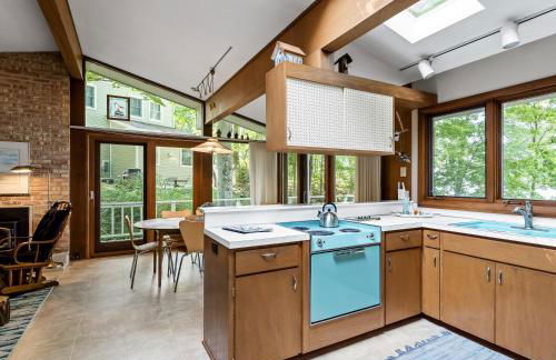 Experience comfort at Graceland, a charming 3-bedroom house - Foto 3