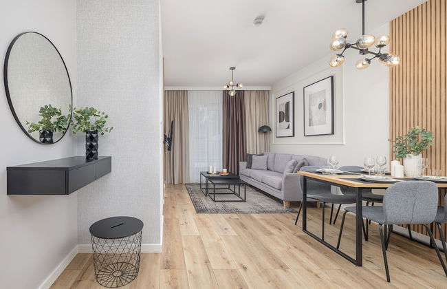 Coast Apartment With Terrace by Renters - Photo 18