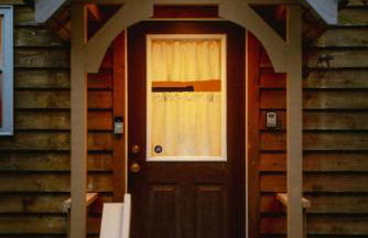 Cheerful Two Bdrm Cabin with Hot Tub & Pet Friendly - Foto 5