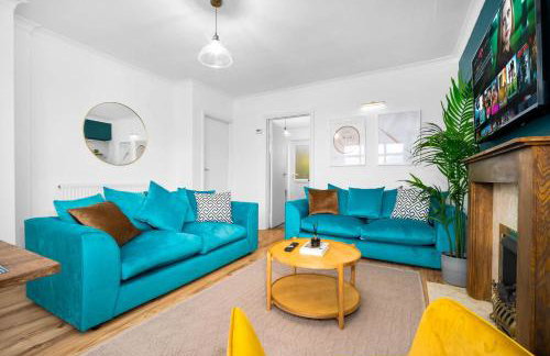 3 Bedroom House - Garden - Parking - Interior Designed - Netflix - Wifi - 52H - Foto 15