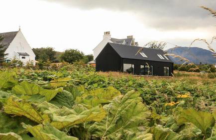 Black Barn Skye - Contemporary 3 bed / 4 bath home - Photo 29