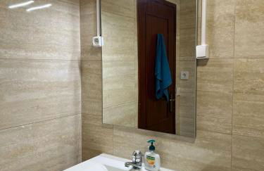 Lovely 2 bedroom apartment 100m from the beach - Foto 11