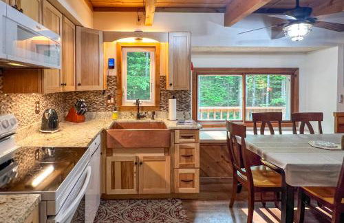 Cozy New Hampshire Retreat Near Attitash Mountain! - Photo 8