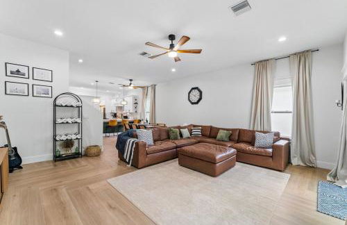 Peacock Palace Brand New Heated and Chilled Pool Golf Gym - Foto 22