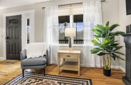 Mountain Views, Hot Tub, Firepit, dog friendly, EV connector - Foto 20