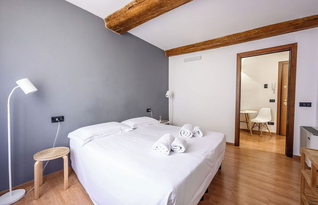 Emilia Studios 8 - Photo 3