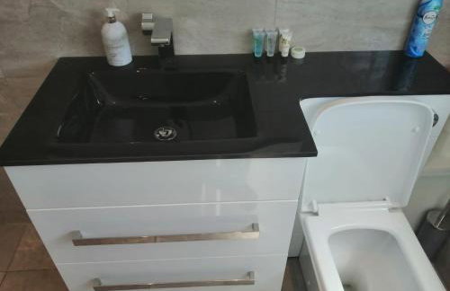 Apartment No 8 - Stay in style in the heart of the Cathedral City. - Photo 12