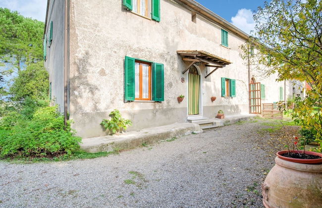 Tuscany Family Country Home - Photo 22