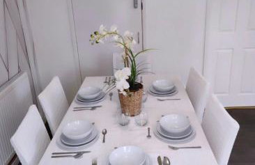 THE CROFT HOUSE - Near Birmingham Airport and NEC For Company, Contractor and Leisure Stays - HS2, JLR, Resorts World, Large Onsite Secure Parking - Foto 9