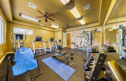 Cedar Getaway - Hot Tub, Private Sauna, Pool-Pong! - Foto 12