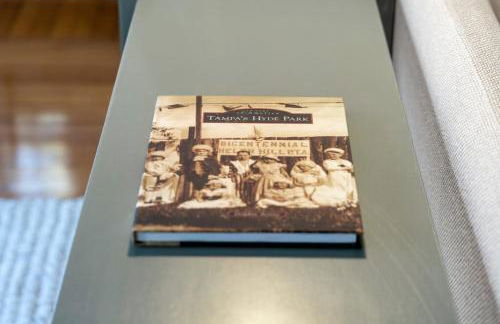 The Adaline #3 - Upscale Hyde Park Apt, First Floor - Foto 15