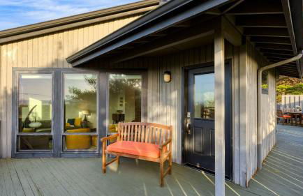 Half Block to Beach w/ Oceanview, Patio + Balcony The Shore Pine by Avantstay - Foto 66