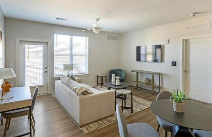 Landing Amazing 1BD Pool Courtyard - Foto 48