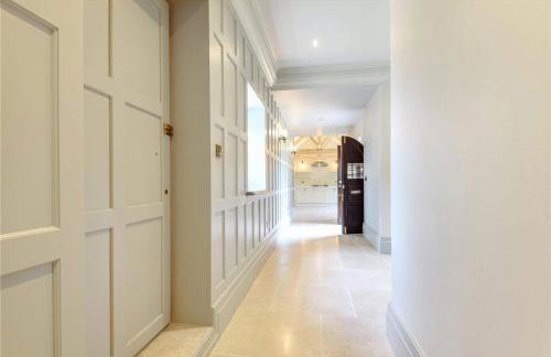 Higginson House - Photo 6