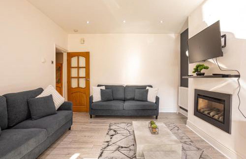 Newly Refurbed 5 Bed House for Contractors, Families & Relocation- Cosely Wolverhampton - Foto 24